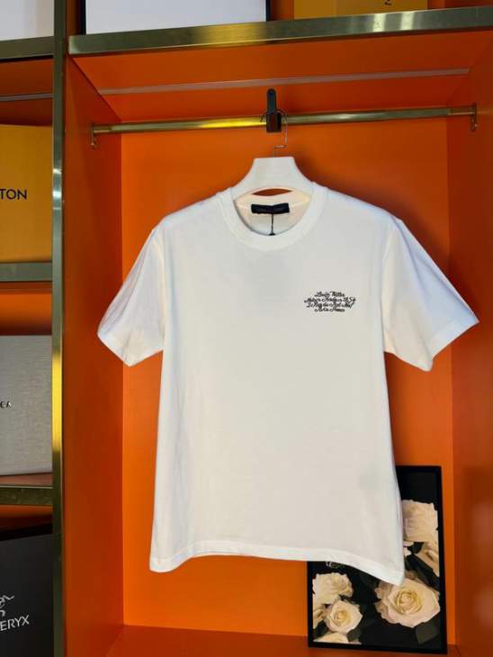 Picture of Louis Vuitton T Shirts Short _SKULVXS-Llzytx01016956